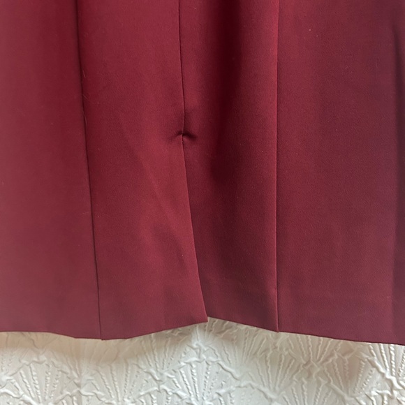 Tahari ASL Burgundy Size 4 Dress - Picture 6 of 8